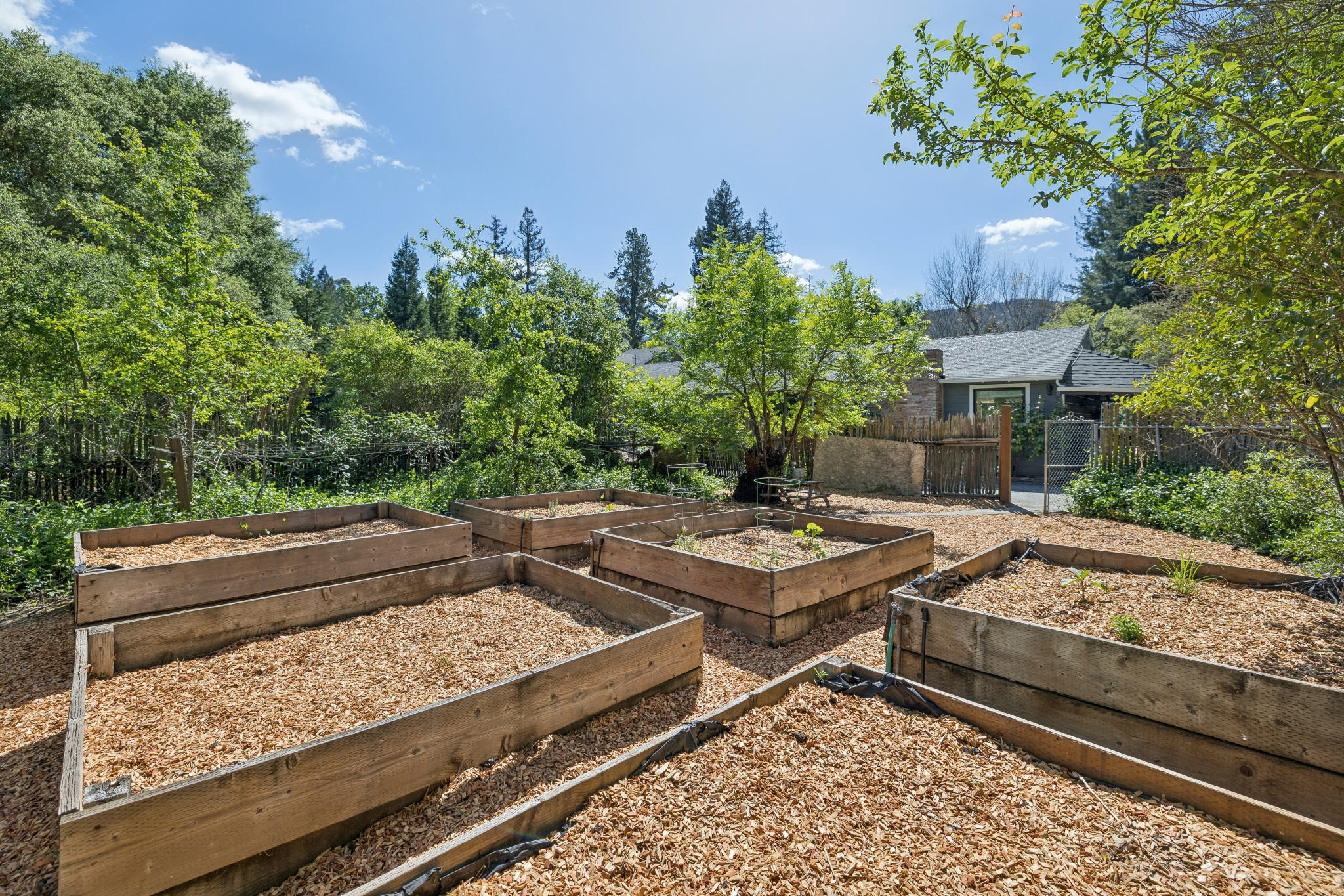 069-3362-woodside-road.88725.p3k.101